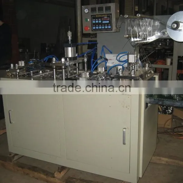 2014 Best Sale CE Standard Automatic Plastic Cup Lid Forming Machine photo-5