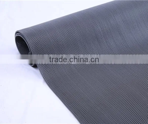 S Shape PVC Custom Shower Mat photo-5