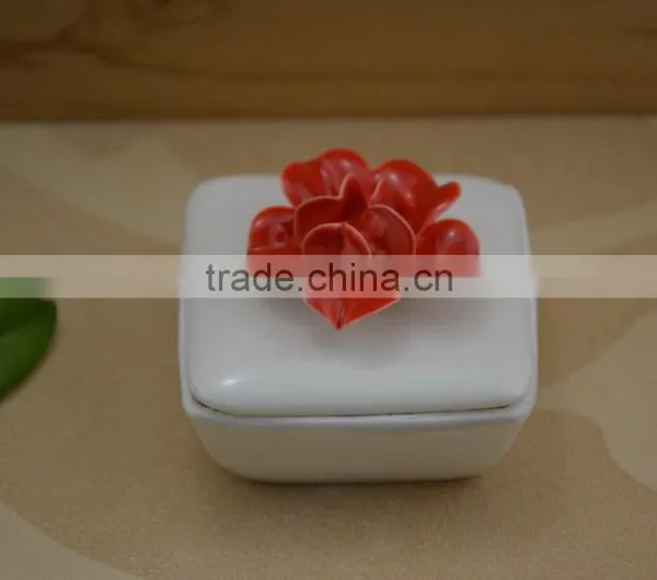 New Item White Ceramic Jewel Box With Red Flower Shape Design photo-4