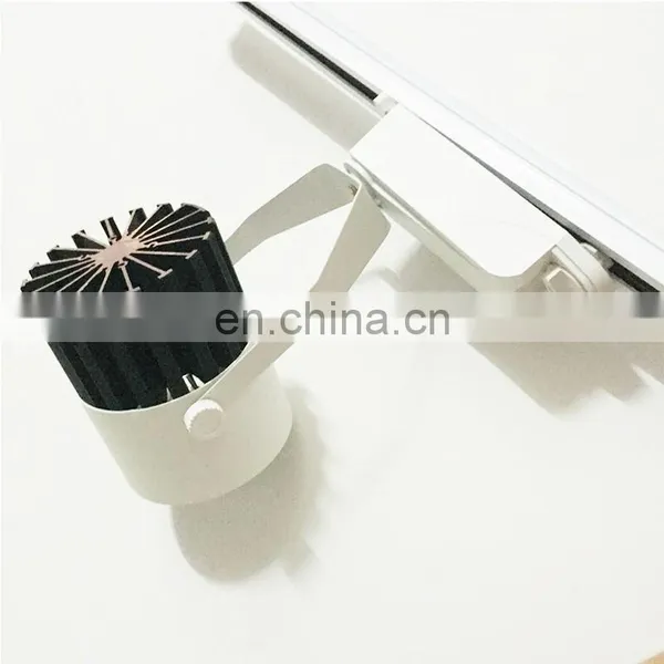 30w Led Shop Light Flexible Adjustable Rotating Track Rail Light for Exhibition Hall photo-2