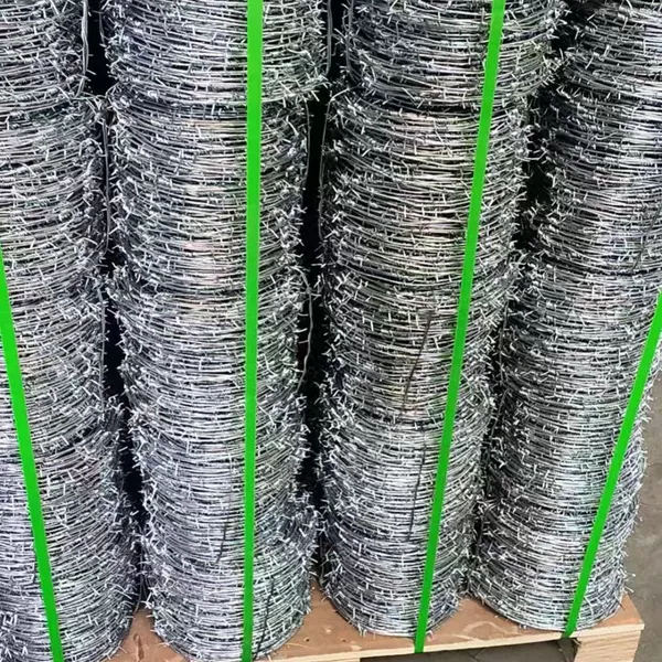 PVC Coated Diamond Mesh Chain Link Fencing With Barbed Wire Accessories for Gardens photo-4