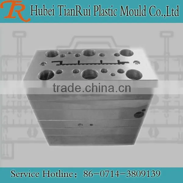 Can Be Customized Extruded PVC Wood Decorative Board Mould photo-4
