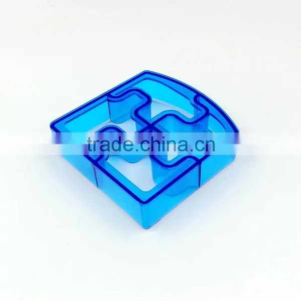 Plastic Jigsaw Sandwich Crust Cutter DIY Bread Mold photo-2
