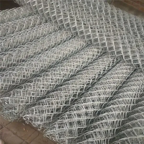 Galvanized Chain Link Fence With 2.5mm Wire Diameter and 50mm Mesh Size photo-2