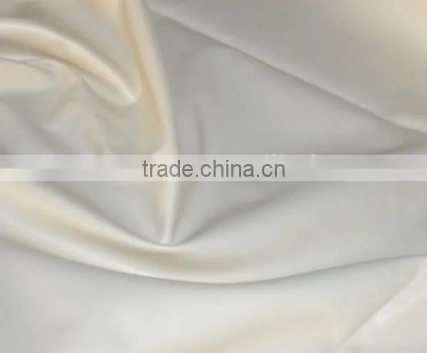Textile China Supplier Wholesale Fabric 2014 Newly Design Polyester Pongee Taffeta for Garment, Lining,suit, Jacket,proof Coat photo-4