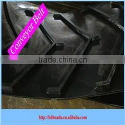 chevron conveyor belts used for carrying wet, loose sand and grain materials in bugs