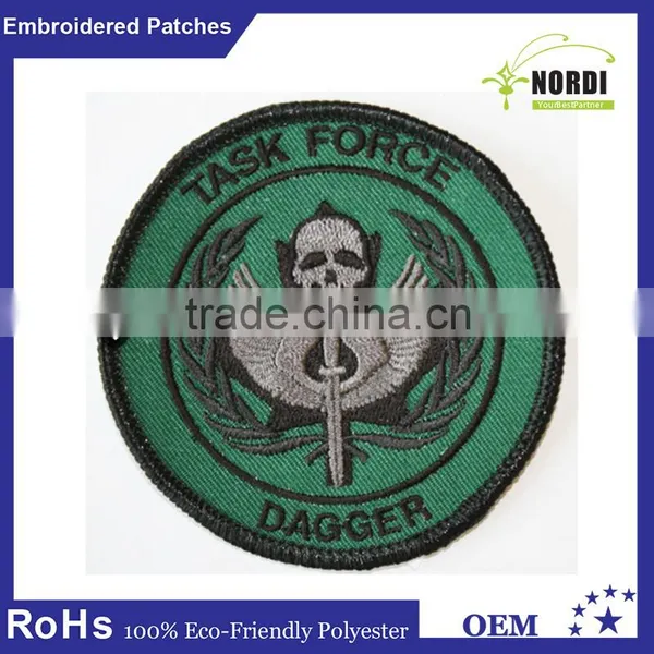 2015 New Design Fashion Embroidery Badge photo-5