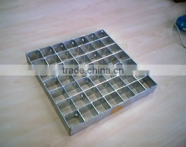 Galvanized Metal Tree Grates photo-4