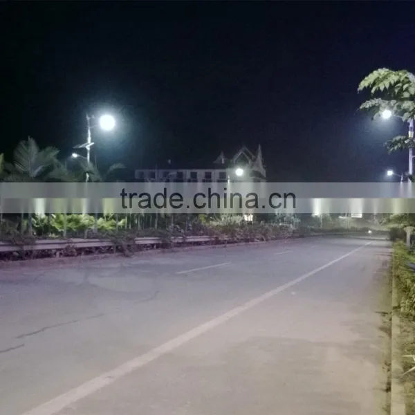 2015 New Design All in One 4m / 6m / 9m Price Solar Street Light photo-2