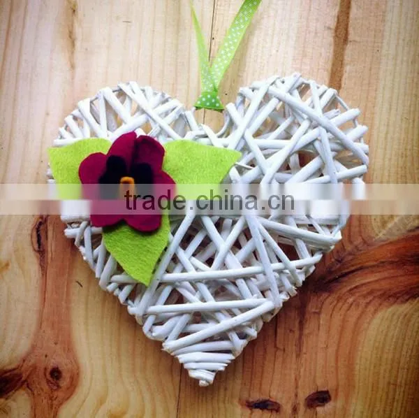 Hanging Wicker Heart Shape Wreath for Decoration photo-3