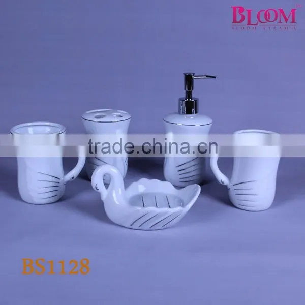 New Arrival Cheap Ceramic Bathroom Set photo-5