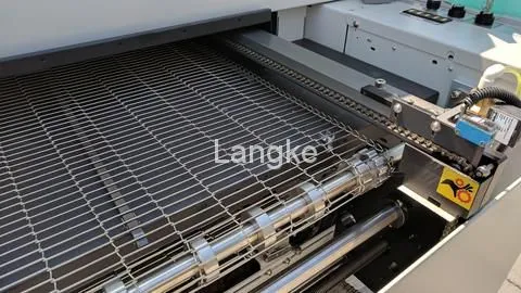 SMD PCBA Reflow Oven Soldering Machine for LED Assembly photo-5