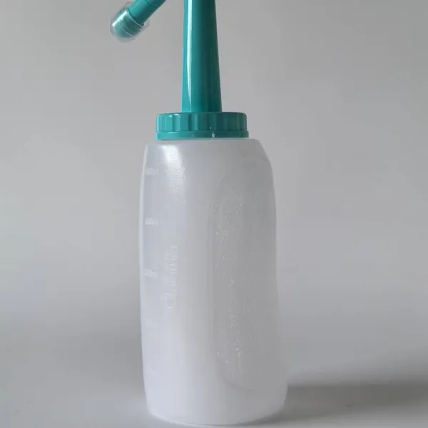 Manufacturer of 100ml - 5l Plastic Bottles in the Pearl River Delta. Customized Pet Polyester Plastic Bottles With Spraying, Silk - Screening and Gold Stamping Services photo-2