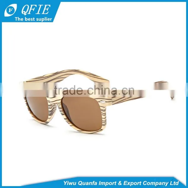 Hot Selling Fashion Grain Design Imitation Wood Sunglasses With Custom Logo photo-6