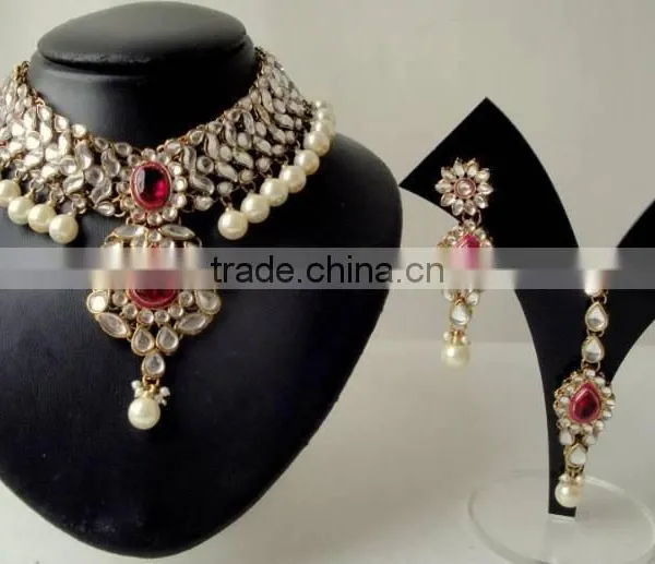Gold Tone Kundan Pearl Choker Necklace Earring Set photo-5