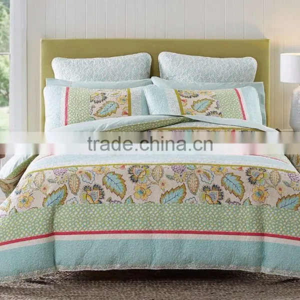 Elegance and Classic Quilt Cover photo-3