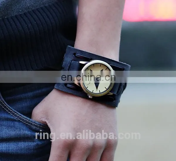 Men Vintage Trend Hand Watch Waterproof Back Leather Wide Strap Wrist Watch photo-2