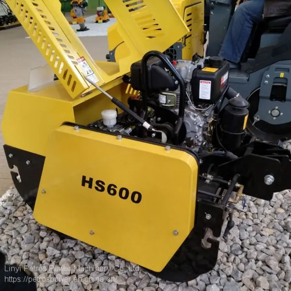 Factory Supply HS600 Road Roller With 4 Stroke Diesel Engine photo-2