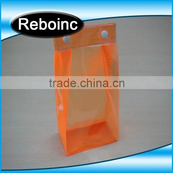 High Quality Pvc Button Makeup Bag With Customized Logo XYL-C004 photo-4