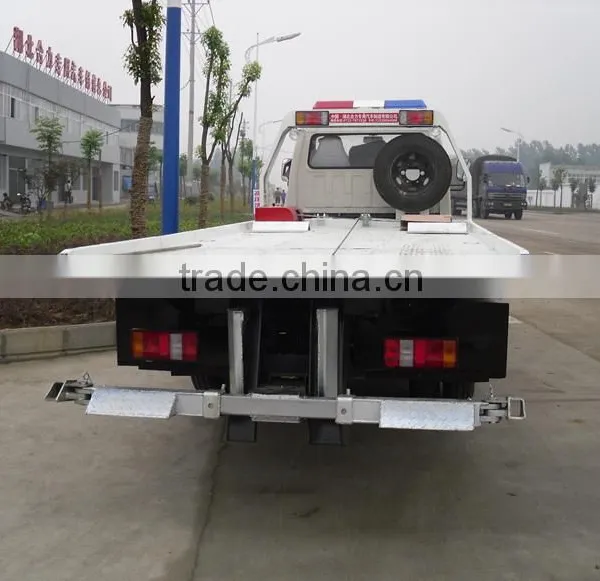 Easy Operation 4X2 Foton Tow Truck for Sale, Tow Wrecker Truck 5 Ton in Bolivia photo-2