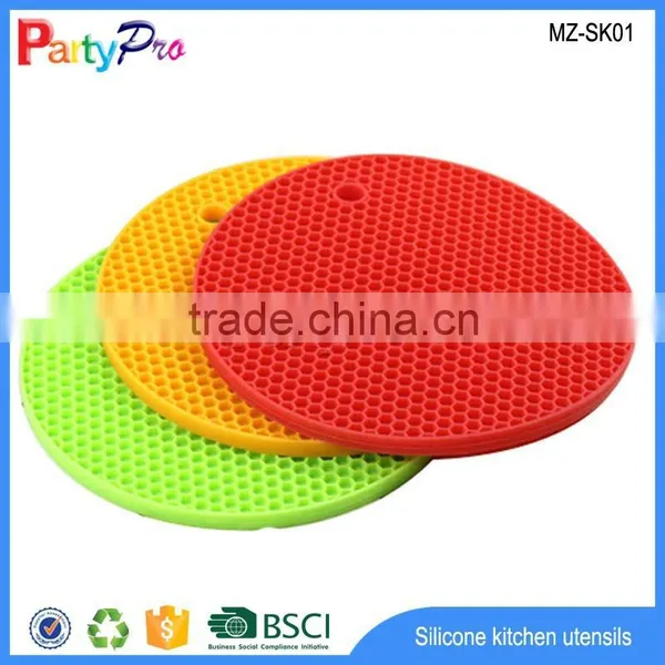 2015 New China Promotion Product, Eco-friendly, FDA and LFGB Certificated, Colorful Silicone Pot Handle Holder photo-2