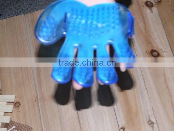 Cute Design Cat Massaging Glove photo-3