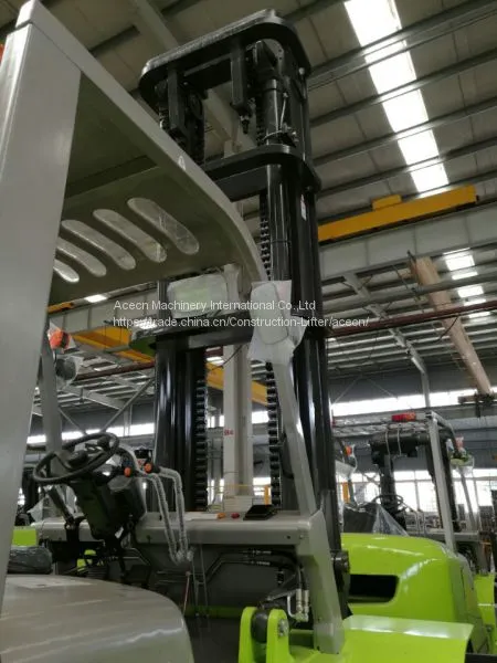 3.5 Tons Four Wheel Electric Forklift photo-3