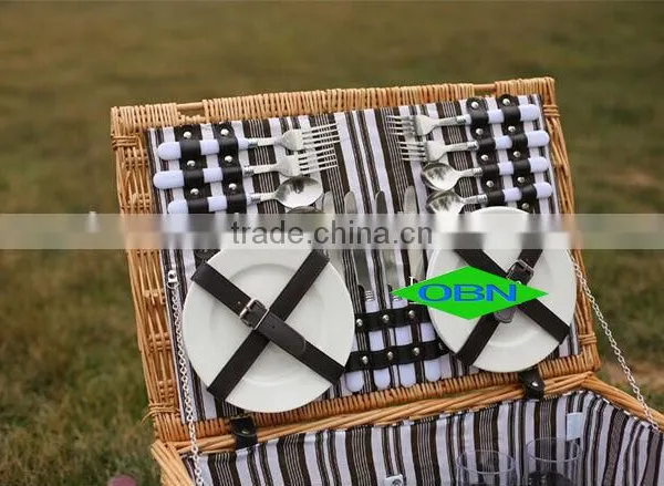 Rattan Material 4 Person Hand Woven Wicker Picnic Basket for Sale photo-5