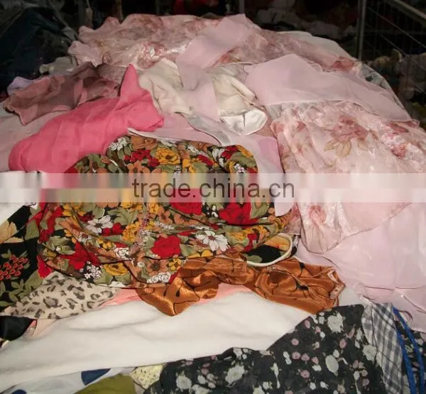 GZY 2015 Hot Sale Fashion Mixed Used Clothing in Canada photo-3