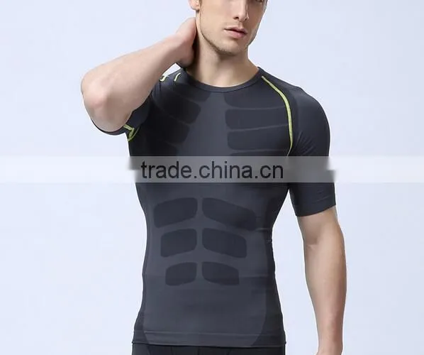 Mens Seamless Sport Compression T-shirt photo-6