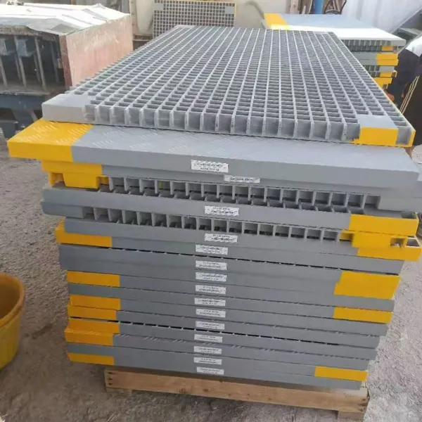FRP Decking Fiberglass Walkway Grating - Building Material for Heavy Load photo-5