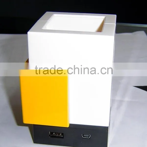 High Speed Mini 4 Port USB 2.0 Hub USB Port ON The Desk photo-3