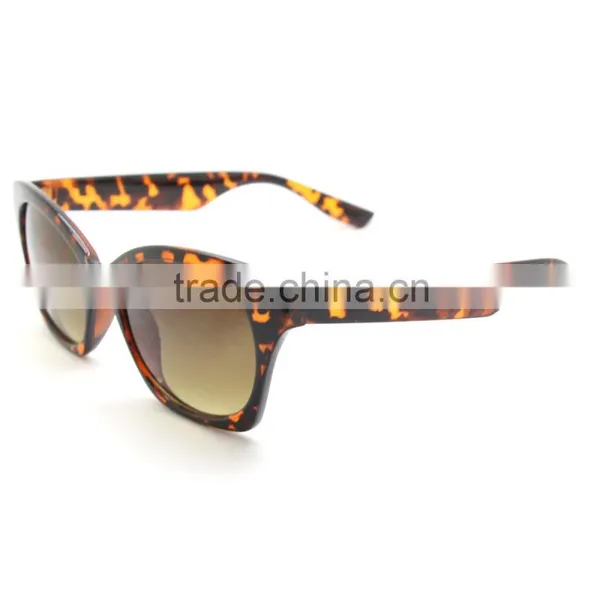 2015 Top Italy Design Sunglasses Good Price Fashion Sunglasses photo-2