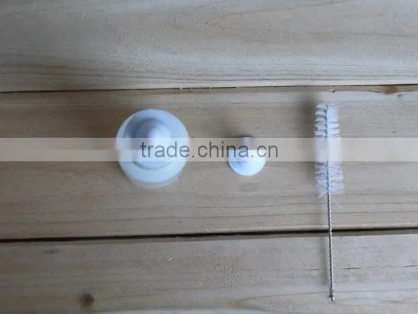 Pet Dog Cat Feeding-bottle With Cleanning Brush photo-2