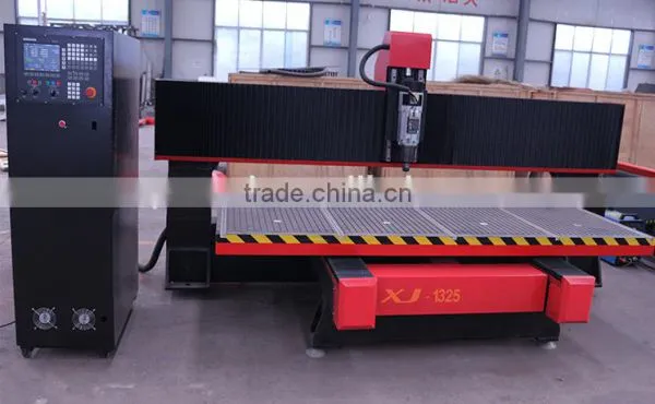 Japan Yaskawa Servo Motor With 25mm HIWN Square Rail Working Table Move Atc Cnc Router photo-4