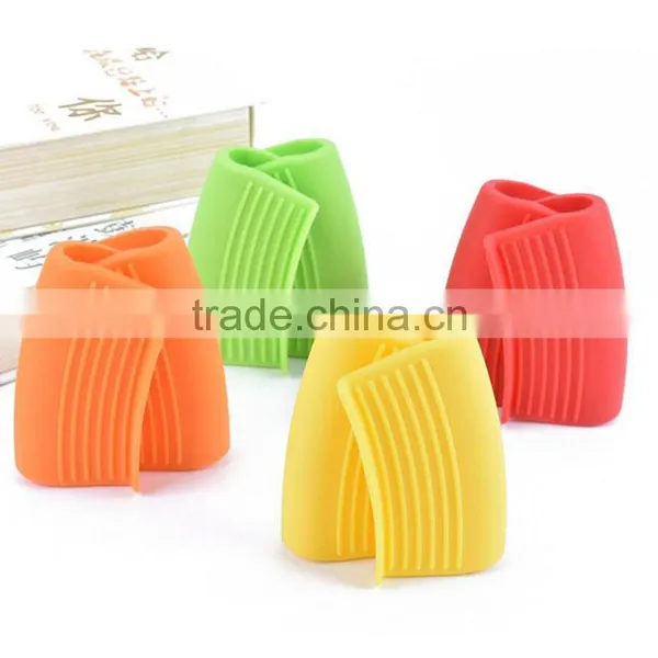 Anti-skidding Silicone Oven Mini Mitts/Heat Insulation Silicone Kitchenware Wholesale Oven Mitts photo-4