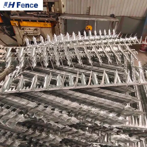Security Galvanized Razor Wall Spikes Anti-Climb Anti-Climb Barbed Wire photo-4