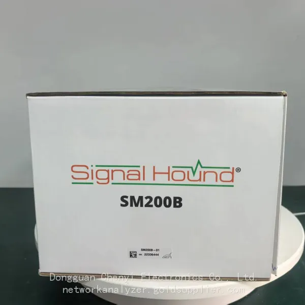 Analizador de espectro SM200B de Signal Hound con filtro preselector, 110dB de dinámica de rango (DR) y transmisión I/Q para vigilancia de señales RF