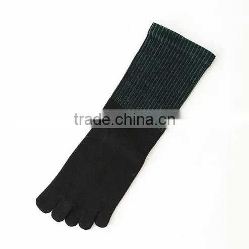 China Socks Manufacturer Custom OEM Design Woman Comfortable Cotton Sox Plain Cable Knit Five Toes Pilates Yoga Sock photo-4