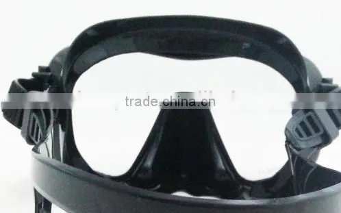 China Diving Mask Black Free Diving Mask One Lens Face Mask Scuba Diving Equipment photo-4