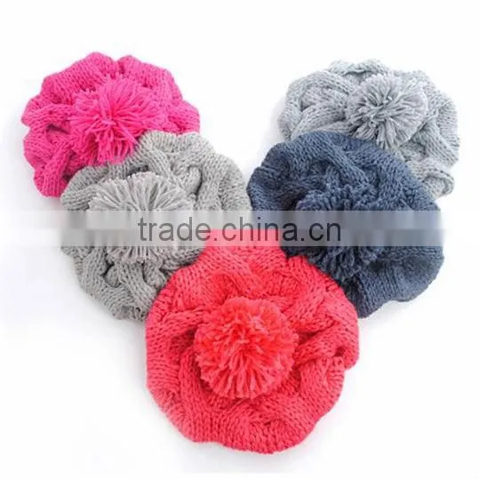 Fashion Computer Knitted Beret Hats in White Majored Producer Factory photo-3