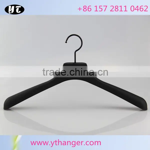 Antislip Surface Good Quality Plastic Rubber Hanger for Men photo-2