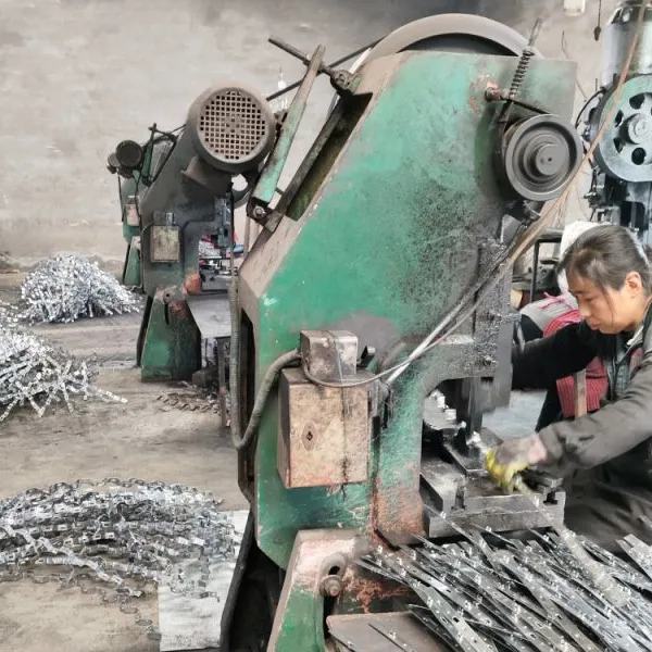 Stainless Steel Welded Hex Mesh Refractory Linings Support With Inner Buckle Lock Riveting Service Manufacturer Wholesale photo-2