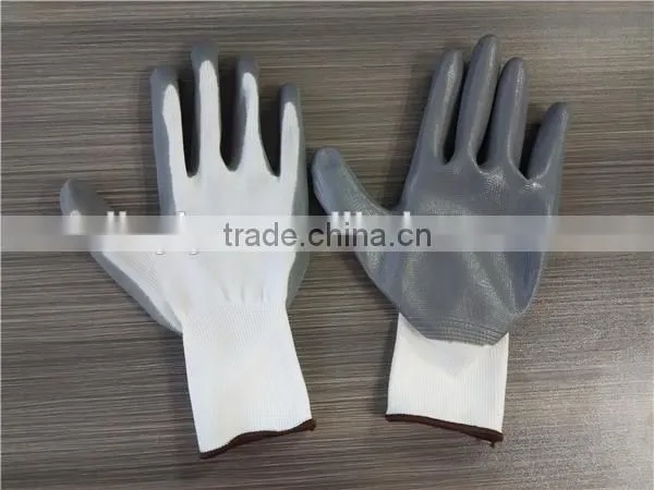 High Quality 13 Gauge 45g 10' Gray Nitrile Coated White Nylon Industrial Working Glove
