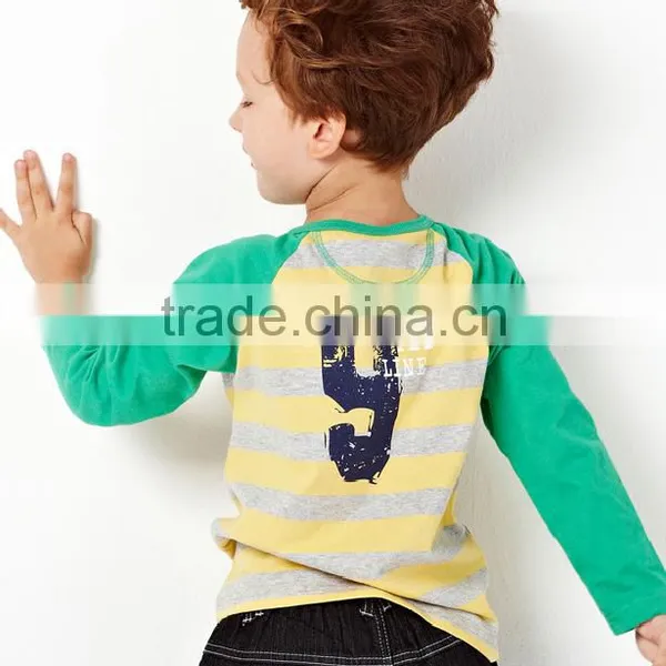 Half Open Collar Cotton t Shirt With Raglan Sleeves photo-3