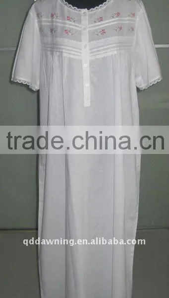 Embroidered White Cotton Kimono photo-3