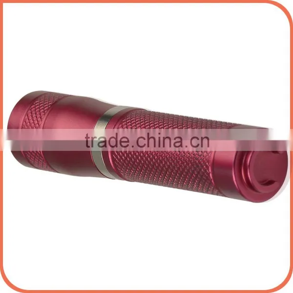 LuckySun Designer Hot Selling 200m Long Range 10440 AAA Battery Night Torch Lanterna Led photo-4