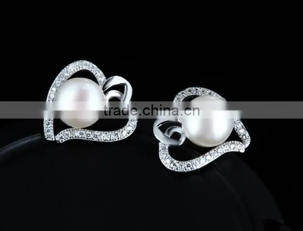 925 Sterling Silver Heart Shaped and White Pearl Bar Setting Ear Studs photo-4