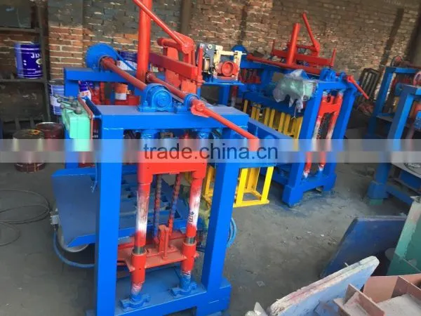 QT4-15 Cement Limestone Clay Slag Hollow Paver Brick Making Concrete Block Machinemanufacturers in India photo-3