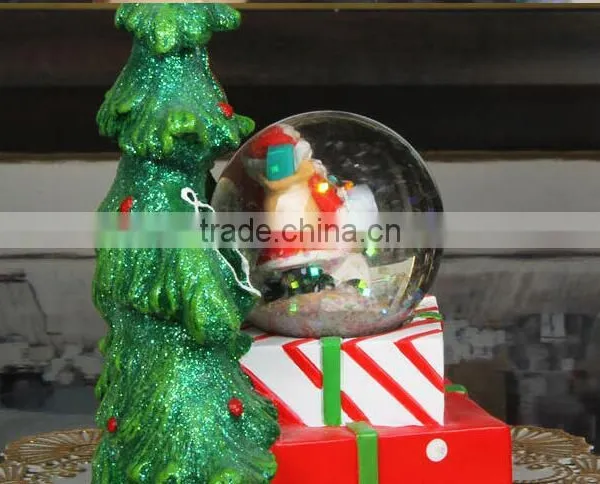 High-end Decoration Snow Globe Polyresin Snow Globe With Music Box photo-4